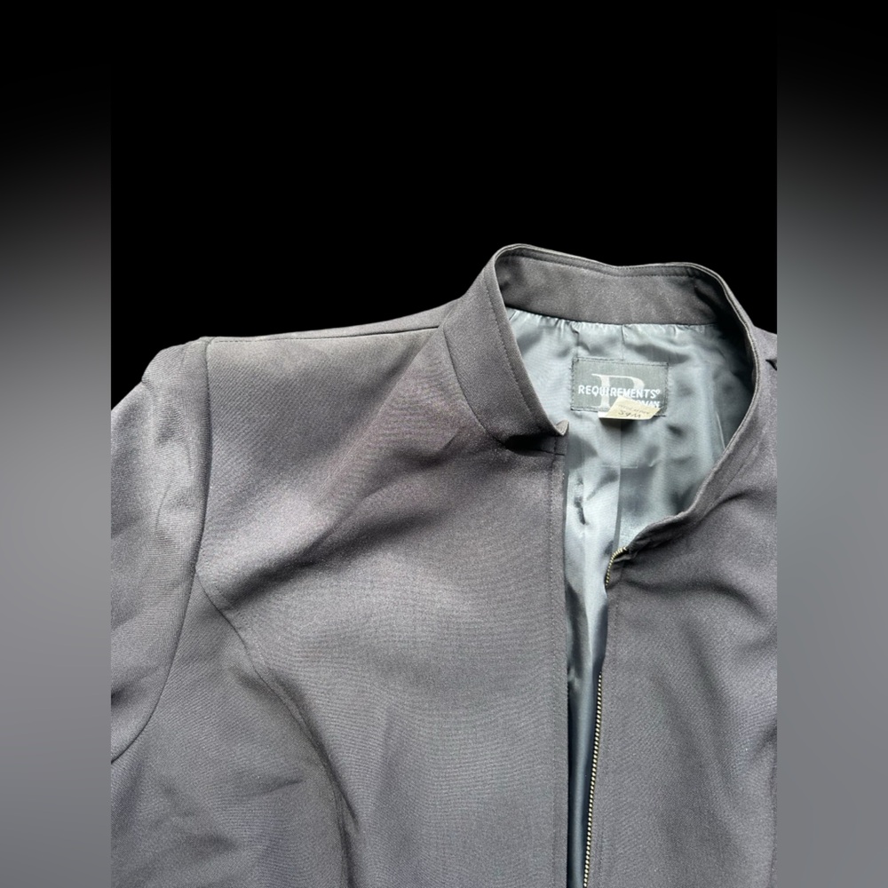 Black Lightweight Polyester Jacket With A Relaxed… - image 3